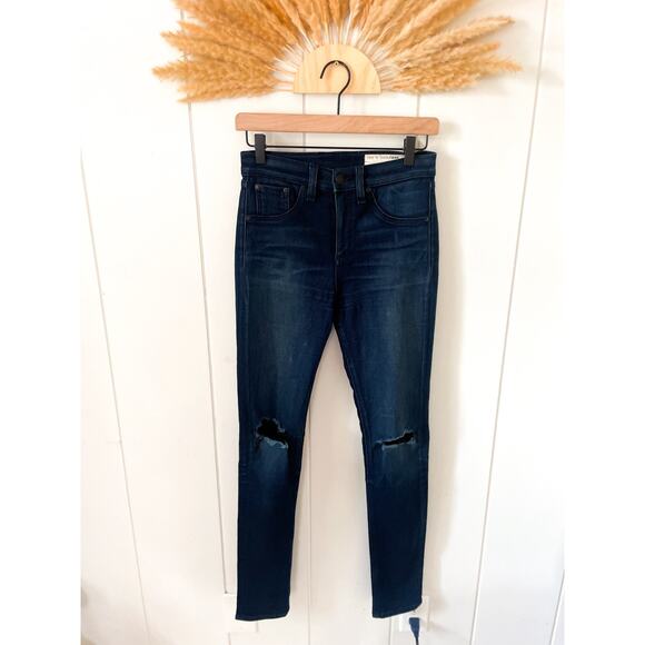 Rag & Bone Ripped Skinny Jeans Size 26 Distressed Busted Knee Dark Rinse Wash - Picture 3 of 12